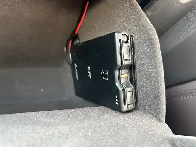 マツダ ＣＸ－８ XD Lパッケージ 愛媛県 2022(令4)年 5.4万km プラチナクォーツメタリック ワンオーナー/4WD/マツダコネクトナビ /・フルセグTV/Bluetooth/USB/全方位カメラ/・バック/フロントカメラ/BOSEサウンドシステム/黒革シート/・D/N席パワーシート/・D席メモリーシート/・前、2列目席 シートヒーター/ステアリングヒーター/前後ドライブレコーダー/パワーバックドア /衝突軽減ブレーキ/レーダークルーズコントロール/レーンキープアシスト/ブラインドスポットモニター/ヘッドアップディスプレイ/クリアランスソナー /オートブレーキホールド/・電動パーキング/2列目サンシェード/アイドリングストップ/電動格納ミラー/・ウィンカーミラー /プッシュスタート/・スペアキー/取扱説明書/保証書