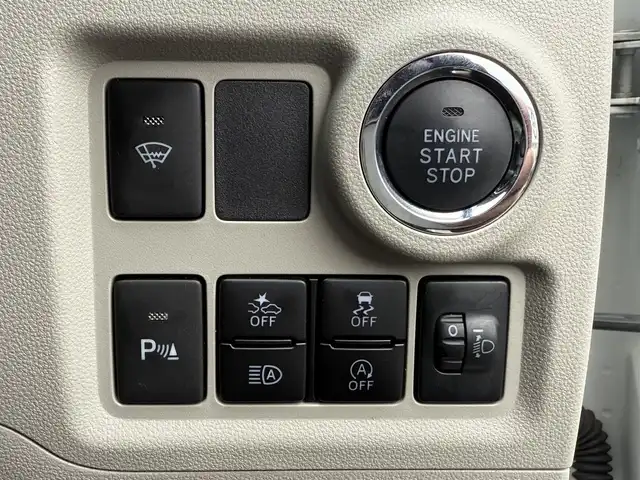 トヨタ パッソ X　S 青森県 2020(令2)年 7.7万km ホワイト 4WD/社外メモリナビ/Bluetooth.SD/運転席シートヒーター/スマートアシスト3/衝突軽減ブレーキ/車線逸脱警報機能/誤発進抑制制御機能/オートハイビーム/前後コーナーセンサー/ワイパーデアイサー/LEDフォグライト