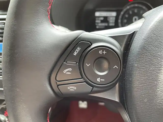 トヨタ ＧＲ８６ RZ 滋賀県 2024(令6)年 0.8万km 赤 禁煙車/純正ナビ/（CD/DVD/SD/Bluetooth/フルセグTV）/バックカメラ/前方ドライブレコーダー/ETC/Bremboキャリパー/車線逸脱警報/プリクラッシュブレーキ/後側方警戒支援システム/クリアランスソナー/ステアリング連動ヘッドランプ/パワーバックドア/ハーフレザーシート/前席シートヒーター/純正アルミホイール/純正フロアマット/USB充電/LEDヘッドライト/フォグランプ/オートヘッドライト/オートマチックハイビーム/ヘッドライトレベライザー/革巻きステアリング/追従型クルーズコントロール/ステアリングリモコン/スペアキー1本