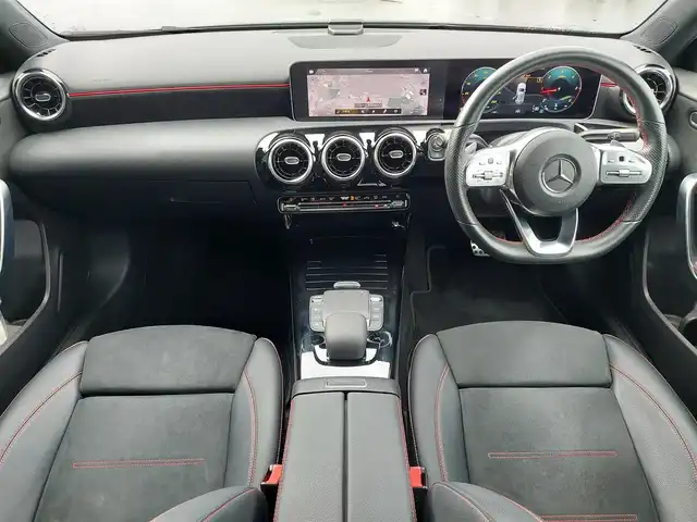 メルセデス・ベンツ Ａ２００ｄ AMGライン 東京都 2020(令2)年 4.6万km デニムブルー レーダーセーフティパッケージ/アクティブブレーキアシスト/アクティブレーンキーピングアシスト/ブラインドスポットアシスト/アテンションアシスト/純正ナビ/バックカメラ/ドライブレコーダー/ハーフレザーシート/シートヒーター/ETC2.0/パドルシフト/純正18インチAW/スマートキー/LEDヘッドライト