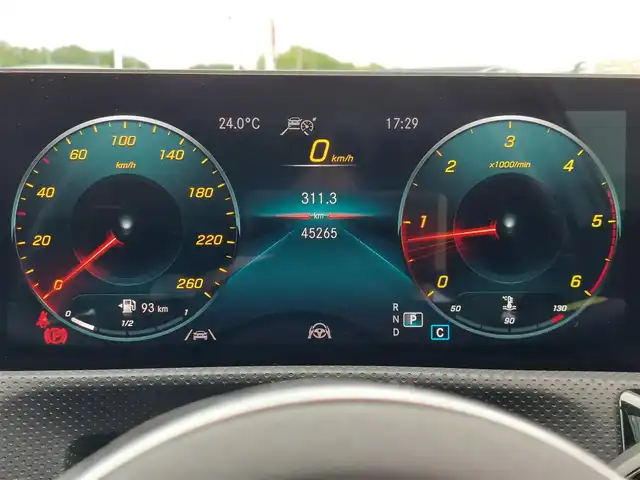 メルセデス・ベンツ Ａ２００ｄ AMGライン 東京都 2020(令2)年 4.6万km デニムブルー レーダーセーフティパッケージ/アクティブブレーキアシスト/アクティブレーンキーピングアシスト/ブラインドスポットアシスト/アテンションアシスト/純正ナビ/バックカメラ/ドライブレコーダー/ハーフレザーシート/シートヒーター/ETC2.0/パドルシフト/純正18インチAW/スマートキー/LEDヘッドライト