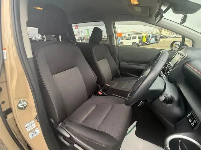 トヨタ シエンタ ハイブリッド ファンベースG 岩手県 2019(令1)年 1.8万km ベージュ セーフティセンス/　・プリクラッシュセーフティ/　・緊急時操舵支援/　・レーンディパーチャーアラート/　・ロードサインアシスト/　・ドライバー異常時対応システム/　・プロアクティブドライビングアシスト/　・アダプティブハイビームシステム/　・レーダークルーズコントロール/　・先行車発進告知機能/純正SDナビ/　・CD/Bluetooth/アラウンドビューモニター/バックカメラ/両側パワースライドドア/クルーズコントロール/LEDヘッドライト/ステアリングスイッチ/オートエアコン/スマートキー/ETC