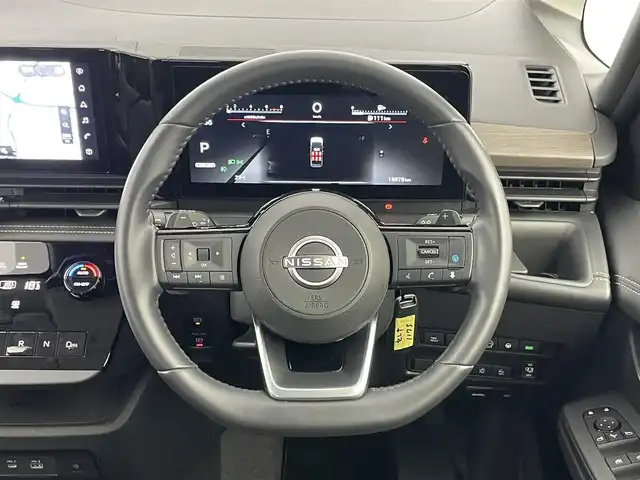 日産 セレナ ハイウェイスター V 埼玉県 2023(令5)年 1.9万km インペリアルアンバーP 純正１２．３インチナビ　フリップダウン　アラウンドビュー　プロパイロット　ＢＳＩ　インテリジェントルームミラー　エマージェンシーブレーキ　ワイヤレス充電　両側パワースライドドア　ナビ内蔵ドラレコ　ＴＶ