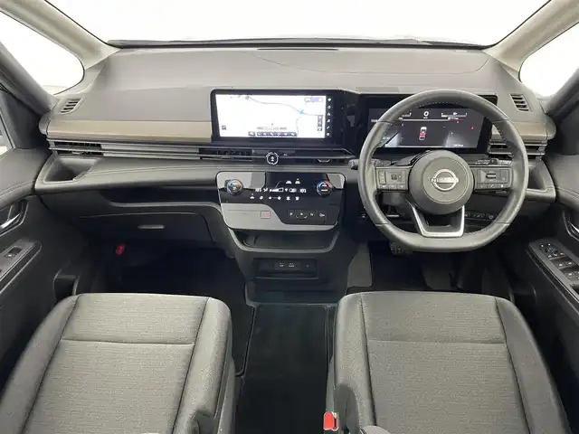 日産 セレナ ハイウェイスター V 埼玉県 2023(令5)年 1.9万km インペリアルアンバーP 純正１２．３インチナビ　フリップダウン　アラウンドビュー　プロパイロット　ＢＳＩ　インテリジェントルームミラー　エマージェンシーブレーキ　ワイヤレス充電　両側パワースライドドア　ナビ内蔵ドラレコ　ＴＶ
