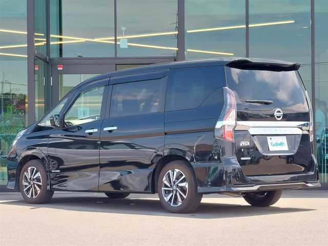日産 セレナ ハイウェイスター V 東京都 2022(令4)年 1.2万km ダイヤモンドブラック プロパイロット/純正10インチナビ/アラウンドビューモニター/デジタルインナーミラー/ドライブレコーダー/ビルトインETC/両側パワースライドドア/アイドリングストップ/衝突軽減ブレーキ/レーンキープアシスト/コーナーセンサー/ブラインドスポットモニター/スマートキー/純正16インチAW