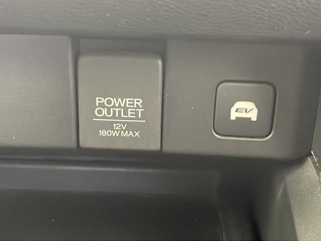 ホンダ オデッセイ ハイブリッド アブソルート ホンダセンシング 千葉県 2016(平28)年 4.2万km ホワイトオーキッドパール 衝突軽減ブレーキ/クルーズコントロール/純正SDナビ/（フルセグ/Bluetooth/FM/AM）/バックカメラ/ETC/アイドリングストップ/ハーフレザーシート/パワーシート/レーンキープアシスト/LEDヘッドライト/電動格納ミラー