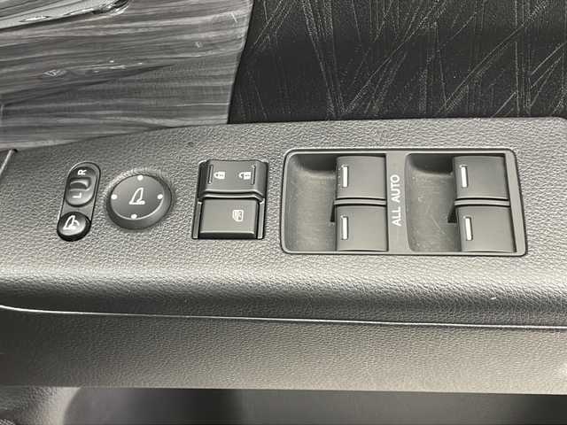 ホンダ オデッセイ ハイブリッド アブソルート ホンダセンシング 千葉県 2016(平28)年 4.2万km ホワイトオーキッドパール 衝突軽減ブレーキ/クルーズコントロール/純正SDナビ/（フルセグ/Bluetooth/FM/AM）/バックカメラ/ETC/アイドリングストップ/ハーフレザーシート/パワーシート/レーンキープアシスト/LEDヘッドライト/電動格納ミラー