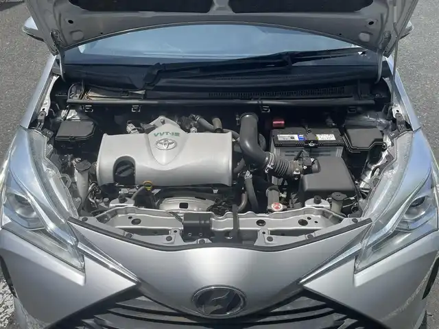トヨタ ヴィッツ F セーフティエディション 茨城県 2017(平29)年 2.1万km シルバーM 純正ＳＤナビ/(AM/FM/CD/BT/フルセグTV/AUX)/バックカメラ/プッシュスタートボタン/ドアバイザー/オートライト/オートハイビーム/スペアタイヤ×１/スマートキー×１/衝突被害軽減システム/横滑り防止/アイドリングストップ切り替え/車線逸脱防止システム