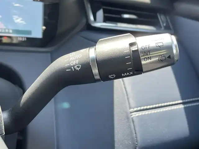 ランドローバー レンジローバーヴェラール Rダイナミック HSE 250PS 東京都 2021(令3)年 2.9万km ユーロンホワイト MERIDIANサウンド/純正ナビ/パノラミックビュー/レザーシート/ベンチレーション/シートヒーター/後席電動リクライニング/エアサスペンション/ACC/パワーバックドア/ETC2.0/純正OP前後ドラレコ/保証書/取説