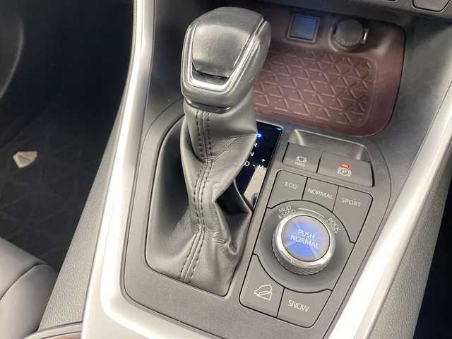 トヨタ ＲＡＶ４ G Zパッケージ 道央・札幌 2019(令1)年 5.8万km アティチュードブラックマイカ ・４WD/ サンルーフ/・トヨタセーフティセンス/・プリクラッシュセーフティ/・レーダークルーズコントロール/・TRDエアロ（F.S.R）/・純正9インチナビ/・DVD.CD.SD.Bluetooth/・フルセグ/バックカメラ /・レザーシート/パワーシート/・運手席/助手席シートヒーター/・デジタルインナーミラー/・パワーバックドア /・ビルトインETC/・トノカバー/・スマートキー
