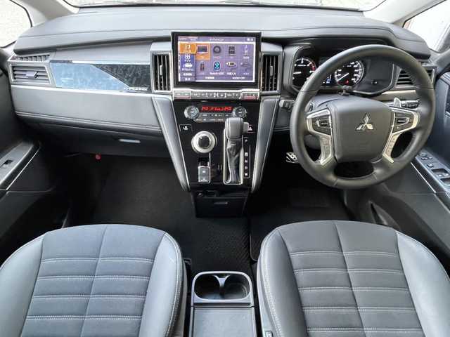 三菱 デリカＤ：５ シャモニー 福島県 2024(令6)年 0.8万km グレーⅡ 4WD（切替）/MTモード付/純正アルミホイール/LEDヘッドライト/オートライト/SDナビ（CD・DVD・BT・フルセグTV）/パワーバックドア/衝突被害軽減ブレーキ/レーンキープアシスト/バックカメラ/ETC/ドライブレコーダー/オートマチックハイビーム/社外フロアマット