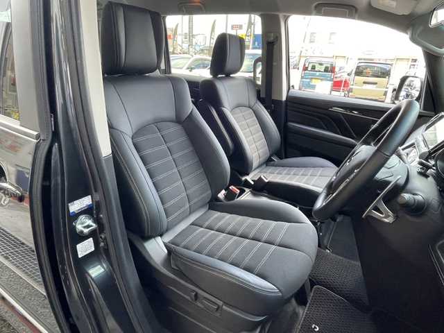 三菱 デリカＤ：５ シャモニー 福島県 2024(令6)年 0.8万km グレーⅡ 4WD（切替）/MTモード付/純正アルミホイール/LEDヘッドライト/オートライト/SDナビ（CD・DVD・BT・フルセグTV）/パワーバックドア/衝突被害軽減ブレーキ/レーンキープアシスト/バックカメラ/ETC/ドライブレコーダー/オートマチックハイビーム/社外フロアマット