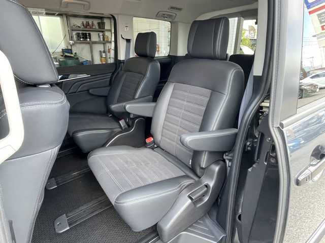 三菱 デリカＤ：５ シャモニー 福島県 2024(令6)年 0.8万km グレーⅡ 4WD（切替）/MTモード付/純正アルミホイール/LEDヘッドライト/オートライト/SDナビ（CD・DVD・BT・フルセグTV）/パワーバックドア/衝突被害軽減ブレーキ/レーンキープアシスト/バックカメラ/ETC/ドライブレコーダー/オートマチックハイビーム/社外フロアマット