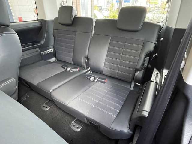 三菱 デリカＤ：５ シャモニー 福島県 2024(令6)年 0.8万km グレーⅡ 4WD（切替）/MTモード付/純正アルミホイール/LEDヘッドライト/オートライト/SDナビ（CD・DVD・BT・フルセグTV）/パワーバックドア/衝突被害軽減ブレーキ/レーンキープアシスト/バックカメラ/ETC/ドライブレコーダー/オートマチックハイビーム/社外フロアマット