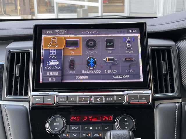 三菱 デリカＤ：５ シャモニー 福島県 2024(令6)年 0.8万km グレーⅡ 4WD（切替）/MTモード付/純正アルミホイール/LEDヘッドライト/オートライト/SDナビ（CD・DVD・BT・フルセグTV）/パワーバックドア/衝突被害軽減ブレーキ/レーンキープアシスト/バックカメラ/ETC/ドライブレコーダー/オートマチックハイビーム/社外フロアマット