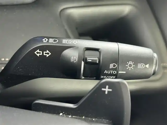 日産 セレナ ハイウェイスター V 佐賀県 2023(令5)年 3.4万km パール AA仕入：評価点4.5点/社外ナビ＜Bluetooth有＞/アラウンドビューカメラ/インテリジェントルームミラー/プロパイロット/両側パワースライドドア/ハンズフリースライドドア/ドライブレコーダー前方タイプ/パドルシフト/LEDヘッドライト/LEDフォグランプ/オートマチックハイビーム/エマージェンシーブレーキ/レーンキープアシスト＜ハンドル支援機能付き＞/ブラインドスポットモニター/踏み間違い防止