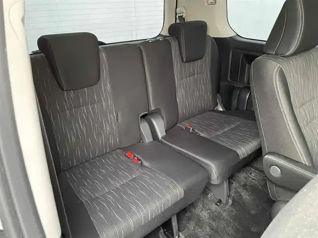 トヨタ ヴォクシー ZS 煌Ⅱ 千葉県 2012(平24)年 10万km ホワイトパールクリスタルシャイン (株)IDOMが運営する【じしゃロン八千代店】の自社ローン対象車両になります。こちらは現金またはオートローンご利用時の価格です。自社ローンご希望の方は別途その旨お申付け下さい/純正ナビ/バックカメラ/両側パワースライドドア/ETC