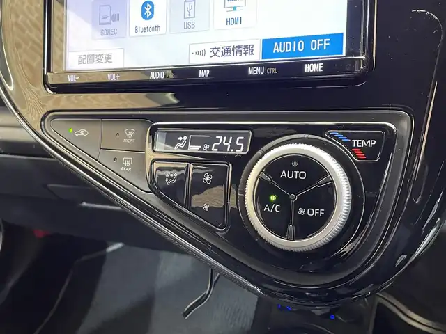 トヨタ アクア G GRスポーツ 17インチPKG 岩手県 2019(令1)年 6.7万km ホワイトパールクリスタルシャイン トヨタセーフティセンスC/プリクラッシュセーフティ/レーンディパーチャーアラート/オートマチックハイビーム/先行車発進告知機能/クルーズコントロール/横滑り防止装置/シートヒーター/オートライト/LEDヘッドランプ/専用チューニングサスペンション/補強ブレース/GR３本スポーク小径ステアリング/スポーツシート/専用チューニングパワーステアリング/純正ナビ/バックカメラ/ETC２．０/ドライブレコーダー/専用１７インチアルミホイール