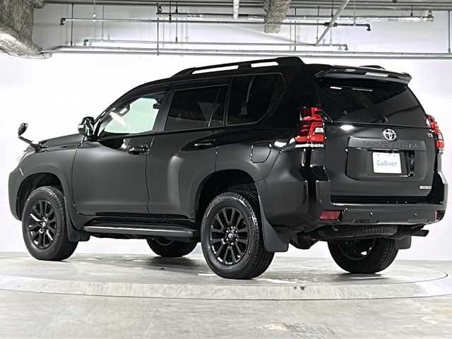 トヨタ ランドクルーザー プラド TX Lパッケージ マットブラED 広島県 2023(令5)年 2.7万km ブラック 禁煙車/７人乗/ブラックルーフレール/ムーンルーフ/トヨタセーフティセンス/・プリクラッシュセーフティ/・レーンディパーチャーアラート/・レーントレーシングアシスト/・オートマチックハイビーム/・RSA/・先行車発進告知/クリアランスソナー/ケンウッド9型ナビ(MDV-M908HDL）/・フルセグTV/CD/DVD/Bluetooth/SD/バックカメラ/革巻きステアリング/ステアリングスイッチ/オートライト/ヘッドランプウォッシャー/LEDヘッドライト/フォグランプ/黒レザーシート/シートヒーター/ベンチレーション/パワーシート/前ドライブレコーダー/ETC/フロアマット