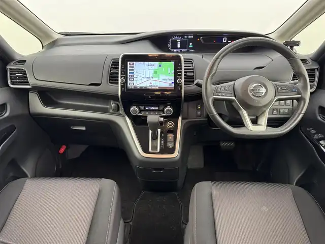 日産 セレナ ハイウェイスター G プロパイロットED 福岡県 2017(平29)年 3.2万km ダイヤモンドブラック 純正９型ナビ／フルセグＴＶ　/バックカメラ　/ＥＴＣ　/プロパイロット　/コーナーセンサー　/エマージェンシーブレーキ　/レーンキープ　/両側電動スライドドア　/プッシュスタート　/Ｗエアコン　/純正１６インチＡＷ