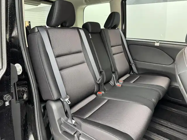 日産 セレナ ハイウェイスター G プロパイロットED 福岡県 2017(平29)年 3.2万km ダイヤモンドブラック 純正９型ナビ／フルセグＴＶ　/バックカメラ　/ＥＴＣ　/プロパイロット　/コーナーセンサー　/エマージェンシーブレーキ　/レーンキープ　/両側電動スライドドア　/プッシュスタート　/Ｗエアコン　/純正１６インチＡＷ