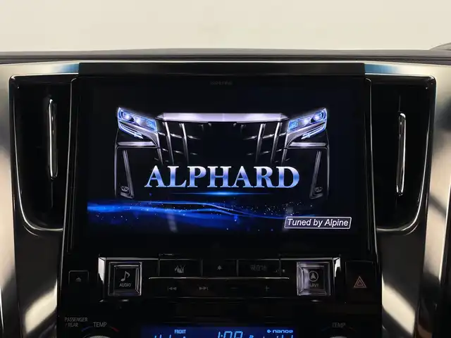 トヨタ アルファード S Cパッケージ 新潟県 2019(令1)年 4.3万km 白 アルパインフリップダウンモニター/アルパイン11インチナビ/  　フルセグ/CD/DVD/BT/バックカメラ/両側パワースライドドア/おしパワーバックドア/レーダークルーズコントロール/LEDオートライト/オートハイビーム/レザーシート/パワーシート/シートメモリー/シートヒーター/シートエアコン/純正18インチアルミホイール/ステリングスイッチ/ステリングヒーター/スマートキー/ビルトインETC