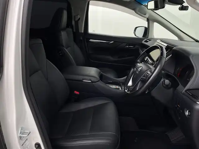 トヨタ アルファード S Cパッケージ 新潟県 2019(令1)年 4.3万km 白 アルパインフリップダウンモニター/アルパイン11インチナビ/  　フルセグ/CD/DVD/BT/バックカメラ/両側パワースライドドア/おしパワーバックドア/レーダークルーズコントロール/LEDオートライト/オートハイビーム/レザーシート/パワーシート/シートメモリー/シートヒーター/シートエアコン/純正18インチアルミホイール/ステリングスイッチ/ステリングヒーター/スマートキー/ビルトインETC