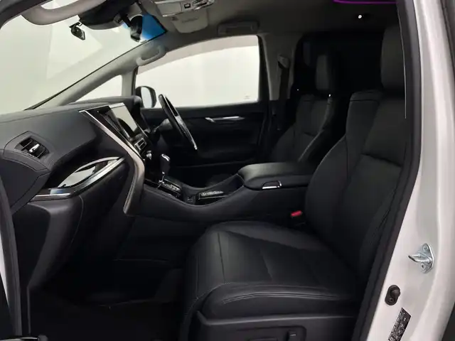 トヨタ アルファード S Cパッケージ 新潟県 2019(令1)年 4.3万km 白 アルパインフリップダウンモニター/アルパイン11インチナビ/  　フルセグ/CD/DVD/BT/バックカメラ/両側パワースライドドア/おしパワーバックドア/レーダークルーズコントロール/LEDオートライト/オートハイビーム/レザーシート/パワーシート/シートメモリー/シートヒーター/シートエアコン/純正18インチアルミホイール/ステリングスイッチ/ステリングヒーター/スマートキー/ビルトインETC