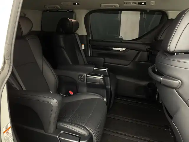 トヨタ アルファード S Cパッケージ 新潟県 2019(令1)年 4.3万km 白 アルパインフリップダウンモニター/アルパイン11インチナビ/  　フルセグ/CD/DVD/BT/バックカメラ/両側パワースライドドア/おしパワーバックドア/レーダークルーズコントロール/LEDオートライト/オートハイビーム/レザーシート/パワーシート/シートメモリー/シートヒーター/シートエアコン/純正18インチアルミホイール/ステリングスイッチ/ステリングヒーター/スマートキー/ビルトインETC