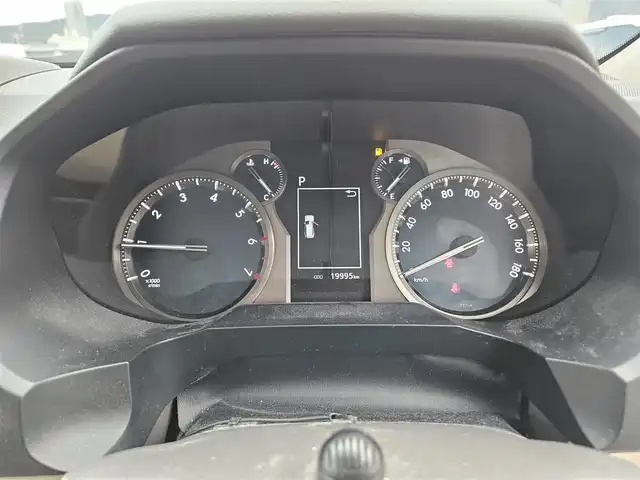 トヨタ ランドクルーザー プラド TX Lパッケージ マットブラED 兵庫県 2023(令5)年 2万km ホワイトパールクリスタルシャイン 4WD/純正ナビ/フルセグTV/バックカメラ/ビルトインETC2.0/ドライブレコーダー/アルパイン後席用フリップダウンモニター/レーダークルーズコントロール/クリアランスソナー/セーフティセンス/・衝突被害軽減ブレーキ/・車線逸脱防止支援/・オートマチックハイビーム/・標識認識/パーキングサポートブレーキ/LEDヘッドランプ/革巻きステアリング/ベージュ革シート/前席パワーシート/前席シートヒーター/ベンチレーション/3列目電動格納シート/純正18インチアルミホイール/スマートキー/プッシュエンジンスタート/禁煙車