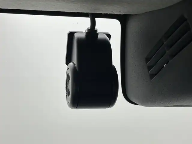 スズキ ジムニー XC 岡山県 2022(令4)年 3.5万km ピュアホワイトP 純正ナビ(SKX-S806)/【CD/DVD/BT/フルセグ/iPod】/クルーズコントロール/衝突軽減ブレーキ/レーンキープアシスト/横滑り防止装置/バックカメラ/オートライト/ＬＥＤヘッドライト/エンジンスタートボタン/ビルトインＥＴＣ/社外ドライブレコーダー(前後)/ダウンヒルアシストコントロール/センターデフロック