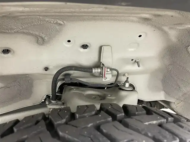 スズキ ジムニー XC 岡山県 2022(令4)年 3.5万km ピュアホワイトP 純正ナビ(SKX-S806)/【CD/DVD/BT/フルセグ/iPod】/クルーズコントロール/衝突軽減ブレーキ/レーンキープアシスト/横滑り防止装置/バックカメラ/オートライト/ＬＥＤヘッドライト/エンジンスタートボタン/ビルトインＥＴＣ/社外ドライブレコーダー(前後)/ダウンヒルアシストコントロール/センターデフロック