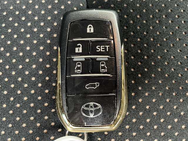 トヨタ アルファード S タイプゴールド 千葉県 2020(令2)年 2.1万km ブラック ワンオーナー/トヨタセーフティセンス/プリクラッシュセーフティ/レーントレーシングアシスト/レーンディパーチャーアラート/ロードサインアシスト/レーダークルーズコントロール/オートマチックハイビーム/先行車発進アラーム/純正ディスプレオーディオ/　ナビ/TV/BT/AM/FM/純正DVD/CDキット/12.1型フリップダウンモニター/バックカメラ/ビルトインETC/パワーバックドア/両側パワースライドドア/ドライブレコーダー/純正18インチAW/純正フロアマット/ハーフレザーシート/オートライト/LEDヘッドライト/フォグランプ/電子パーキング/ブレーキホールド/プッシュスタート/スマートキー