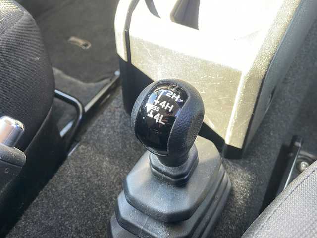 スズキ ジムニー XC 三重県 2018(平30)年 4.7万km ジャングルグリーン 禁煙/社外ナビ/フルセグTV/バックカメラ/シートヒーター/クルーズコントロール/背面タイヤ/ステアリングスイッチ/LEDオートライト/フォグランプ/ヘッドライトウォッシャー/電動格納ウィンカーミラー