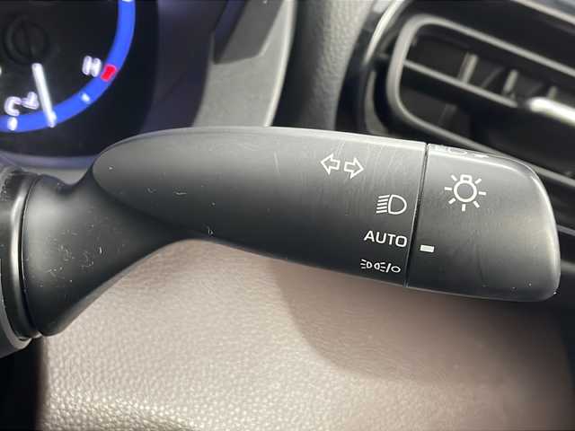 トヨタ ヤリスクロス ハイブリッド Z 秋田県 2021(令3)年 5.5万km ブラックマイカ/ホワイトパールクリスタルシャイン 2トーン 4WD/純正メモリナビ　/フルセグTV/AM/FM/Bluetooth/パノラミックビューモニター　/衝突被害軽減ブレーキ　/レーダークルーズコントロール　/ブラインドスポットモニター/レーンキープアシスト/横滑り防止装置　/前席シートヒーター/ステアリングヒーター/電動リアゲート/D席パワーシート/前後ドライブレコーダー/ビルトインETC/LEDヘッドライト/オートマチックハイビーム/AC100V/ハーフレザーシート/純正アルミホイール