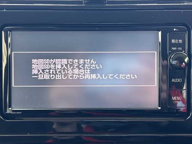 トヨタ プリウス S 奈良県 2016(平28)年 0.9万km シルバーM 純正ナビ/フルセグ CD DVD BT MSV/バックカメラ/ビルトインETC/プリクラッシュセーフティー/LDA/レーダークルーズコントロール/ふらつき検知機能/LEDヘッドライト/オートライト/オートハイビーム/スマートキー/スペアキー