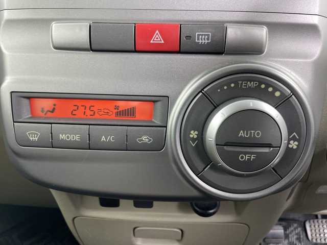 ダイハツ タント X 道央・札幌 2013(平25)年 6.6万km ファインブルーマイカメタリック ・4WD/・純正CDチューナー/・CD/AM/FM/・左側パワースライドドア/・左側パノラマオープンドア/・キーレスエントリー/・スペアキー/・社外エンジンスターター/・アイドリングストップ/・ドアバイザー/・ETC/・ホイール付き夏タイヤ積込