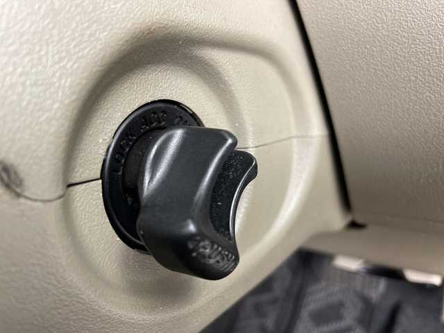 ダイハツ タント X 道央・札幌 2013(平25)年 6.6万km ファインブルーマイカメタリック ・4WD/・純正CDチューナー/・CD/AM/FM/・左側パワースライドドア/・左側パノラマオープンドア/・キーレスエントリー/・スペアキー/・社外エンジンスターター/・アイドリングストップ/・ドアバイザー/・ETC/・ホイール付き夏タイヤ積込