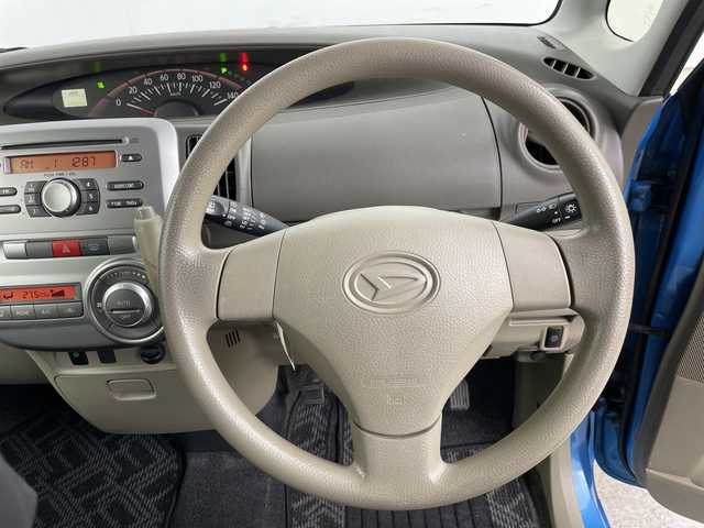 ダイハツ タント X 道央・札幌 2013(平25)年 6.6万km ファインブルーマイカメタリック ・4WD/・純正CDチューナー/・CD/AM/FM/・左側パワースライドドア/・左側パノラマオープンドア/・キーレスエントリー/・スペアキー/・社外エンジンスターター/・アイドリングストップ/・ドアバイザー/・ETC/・ホイール付き夏タイヤ積込