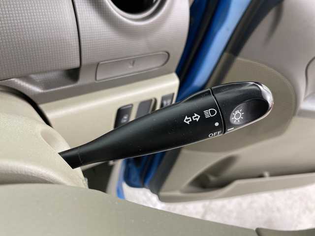 ダイハツ タント X 道央・札幌 2013(平25)年 6.6万km ファインブルーマイカメタリック ・4WD/・純正CDチューナー/・CD/AM/FM/・左側パワースライドドア/・左側パノラマオープンドア/・キーレスエントリー/・スペアキー/・社外エンジンスターター/・アイドリングストップ/・ドアバイザー/・ETC/・ホイール付き夏タイヤ積込