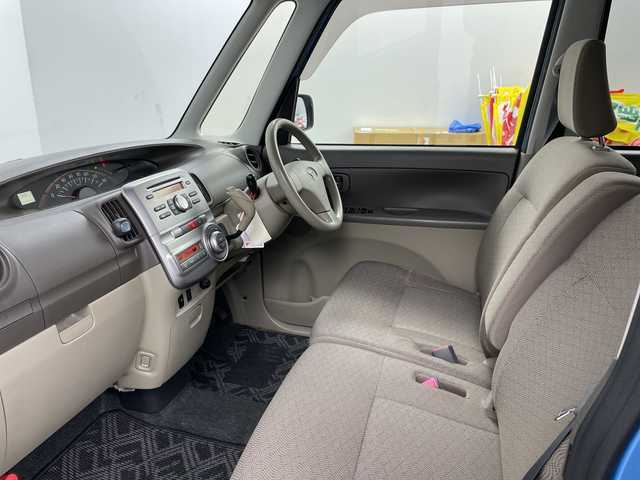 ダイハツ タント X 道央・札幌 2013(平25)年 6.6万km ファインブルーマイカメタリック ・4WD/・純正CDチューナー/・CD/AM/FM/・左側パワースライドドア/・左側パノラマオープンドア/・キーレスエントリー/・スペアキー/・社外エンジンスターター/・アイドリングストップ/・ドアバイザー/・ETC/・ホイール付き夏タイヤ積込