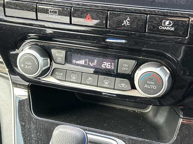 日産 セレナ e－パワー X 広島県 2019(令1)年 6.5万km マルーンレッド 禁煙/福祉車両/セーフティパックA/エマージェンシーブレーキ/車線逸脱警報/道路標識認識/ハイビームアシスト/クルーズコントロール/コーナーセンサー/純正１０インチナビ/・フルセグ/CD/DVD/Blu-ray/SD/REC/USB/アラウンドビューモニター/両側パワースライドドア/オートライト/ヘッドライトレベライザー/スマートキー/プッシュスタート/純正ドライブレコーダー（DJ4-D）/ETC/純正ドアバイザー/W+サイド+カーテンエアバック