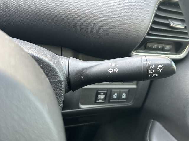 日産 セレナ e－パワー X 広島県 2019(令1)年 6.5万km マルーンレッド 禁煙/福祉車両/セーフティパックA/エマージェンシーブレーキ/車線逸脱警報/道路標識認識/ハイビームアシスト/クルーズコントロール/コーナーセンサー/純正１０インチナビ/・フルセグ/CD/DVD/Blu-ray/SD/REC/USB/アラウンドビューモニター/両側パワースライドドア/オートライト/ヘッドライトレベライザー/スマートキー/プッシュスタート/純正ドライブレコーダー（DJ4-D）/ETC/純正ドアバイザー/W+サイド+カーテンエアバック