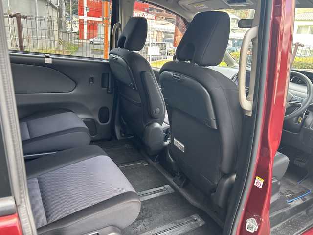 日産 セレナ e－パワー X 広島県 2019(令1)年 6.5万km マルーンレッド 禁煙/福祉車両/セーフティパックA/エマージェンシーブレーキ/車線逸脱警報/道路標識認識/ハイビームアシスト/クルーズコントロール/コーナーセンサー/純正１０インチナビ/・フルセグ/CD/DVD/Blu-ray/SD/REC/USB/アラウンドビューモニター/両側パワースライドドア/オートライト/ヘッドライトレベライザー/スマートキー/プッシュスタート/純正ドライブレコーダー（DJ4-D）/ETC/純正ドアバイザー/W+サイド+カーテンエアバック