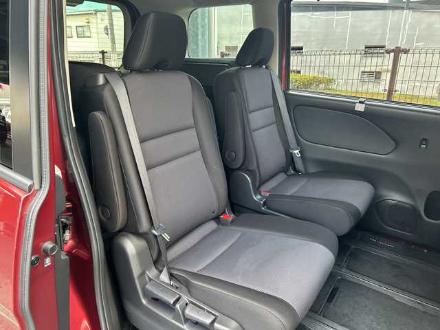 日産 セレナ e－パワー X 広島県 2019(令1)年 6.5万km マルーンレッド 禁煙/福祉車両/セーフティパックA/エマージェンシーブレーキ/車線逸脱警報/道路標識認識/ハイビームアシスト/クルーズコントロール/コーナーセンサー/純正１０インチナビ/・フルセグ/CD/DVD/Blu-ray/SD/REC/USB/アラウンドビューモニター/両側パワースライドドア/オートライト/ヘッドライトレベライザー/スマートキー/プッシュスタート/純正ドライブレコーダー（DJ4-D）/ETC/純正ドアバイザー/W+サイド+カーテンエアバック