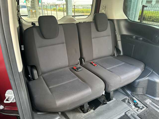 日産 セレナ e－パワー X 広島県 2019(令1)年 6.5万km マルーンレッド 禁煙/福祉車両/セーフティパックA/エマージェンシーブレーキ/車線逸脱警報/道路標識認識/ハイビームアシスト/クルーズコントロール/コーナーセンサー/純正１０インチナビ/・フルセグ/CD/DVD/Blu-ray/SD/REC/USB/アラウンドビューモニター/両側パワースライドドア/オートライト/ヘッドライトレベライザー/スマートキー/プッシュスタート/純正ドライブレコーダー（DJ4-D）/ETC/純正ドアバイザー/W+サイド+カーテンエアバック