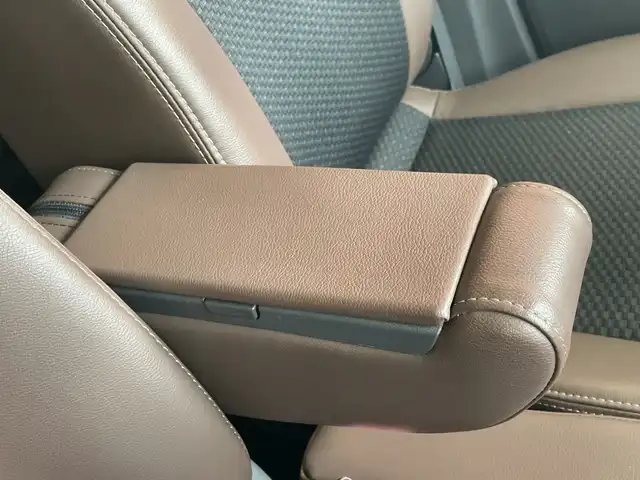 スズキ ハスラー タフワイルド 埼玉県 2018(平30)年 5.3万km フェニックスレッドパール/ブラック 2トーン レーダーブレーキサポート/純正ナビ/　　CD/DVD/BT/フルセグ　/バックカメラ　/コーナーセンサー　/ハーフレザー　/シートヒーター　/LEDヘッドライト/ビルトインETC　/スマートキー×2/禁煙車