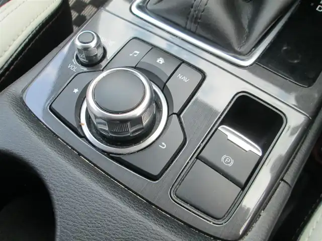 マツダ ＣＸ－５ XD Lパッケージ 千葉県 2015(平27)年 15.5万km ソウルレッドプレミアムメタリック メーカーナビ/バック&サイドカメラ/オーディオ【CD/DVD/BT/USB】/ホワイトレザーシート/OP純正19インチアルミホール/LEDヘッドライト&LEDフォグ/ウィンカードラミラー/リアコーナーセンサー/車報逸脱警報/ブラインドスポットモニター/レーダークルーズコントロール/前席パワーシート&シートヒーター/運転席メモリシート/アイドリングストップ/ETC/スマートキー
