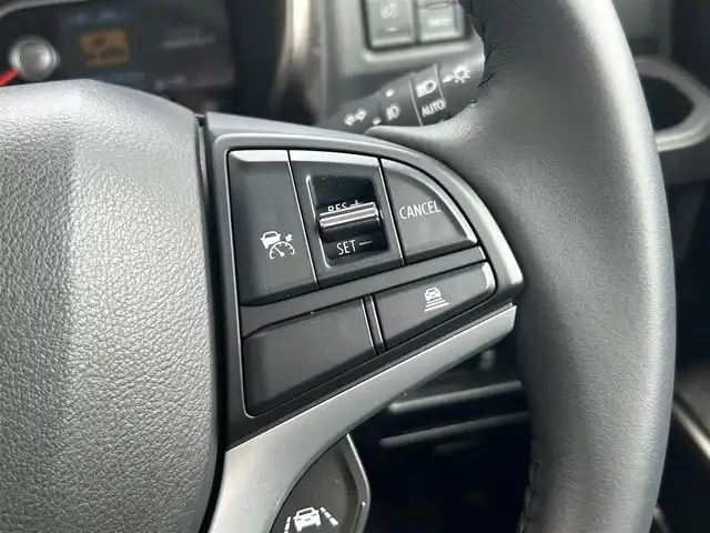 スズキ ハスラー Jスタイル Ⅱ 静岡県 2023(令5)年 0.4万km オフブルーメタリック/ガンメタリック2トーンルーフ デュアルセンサーブレーキ/ステアリングリモコン/LEDヘッドライト/オートライト/オートマチックハイビーム/アイドリングストップ/スズキセーフティサポート/・デュアルカメラブレーキサポート/・衝突被害軽減ブレーキ/・誤発進抑制機能/・後方誤発進抑制機能/・車線逸脱警報機能/・車線逸脱抑制機能/・ふらつき警報機能/・標識認識機能/・アダクティブクルーズコントロール/・先行車発進お知らせ機能/・ハイビームアシスト/バックカメラ/パーキングアシスト/プッシュスタート/純正15インチアルミホイール/前席シートヒーター/カーテンエアバック