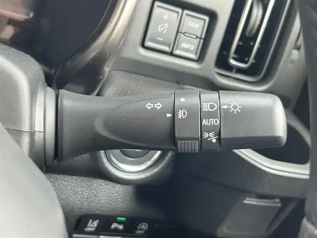 スズキ ハスラー Jスタイル Ⅱ 静岡県 2023(令5)年 0.4万km オフブルーメタリック/ガンメタリック2トーンルーフ デュアルセンサーブレーキ/ステアリングリモコン/LEDヘッドライト/オートライト/オートマチックハイビーム/アイドリングストップ/スズキセーフティサポート/・デュアルカメラブレーキサポート/・衝突被害軽減ブレーキ/・誤発進抑制機能/・後方誤発進抑制機能/・車線逸脱警報機能/・車線逸脱抑制機能/・ふらつき警報機能/・標識認識機能/・アダクティブクルーズコントロール/・先行車発進お知らせ機能/・ハイビームアシスト/バックカメラ/パーキングアシスト/プッシュスタート/純正15インチアルミホイール/前席シートヒーター/カーテンエアバック